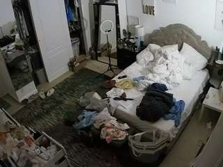 voyeurcam hornyhostel 02